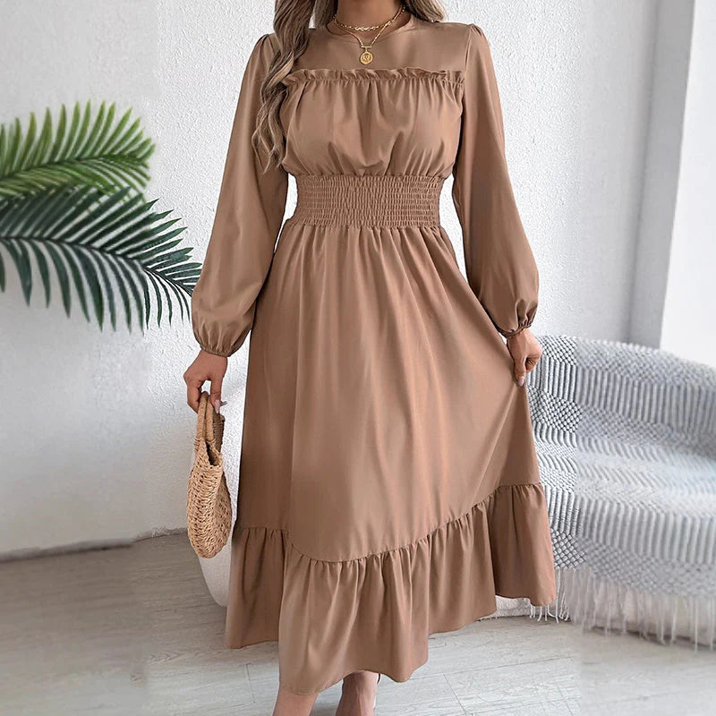 đâš NĆi, hosszĂș ujjĂș, smockolt, fodros maxi ruha â elegancia Ă©s kĂ©nyelem egyben