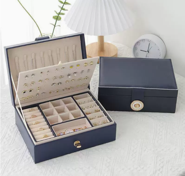 💍 Elveszted folyton a fülbevalóidat és nyakláncaidat a lakásban? Európai stílusú, minimalista, kétszintes ékszeres doboz