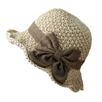 Keresed a tökéletes nyári kalapot, ami véd a naptól és stílusos is egyszerre? ☀️ 🏖️👒 Elegáns, fonott szalmakalap masnival