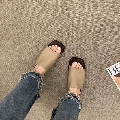 Keresed az egyedi stílusú szandált, ami visszahozza a retro hangulatot? 🕶️👡 Női retro, négyzetes orrú, hátul nyitott szandál